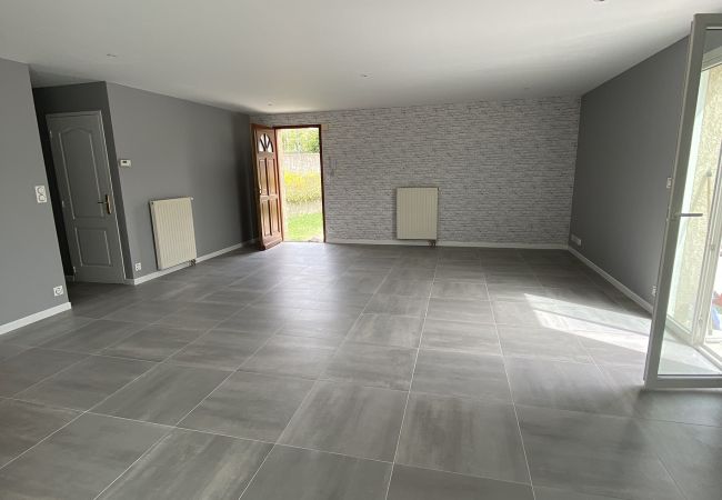 Carrelage gris foncé